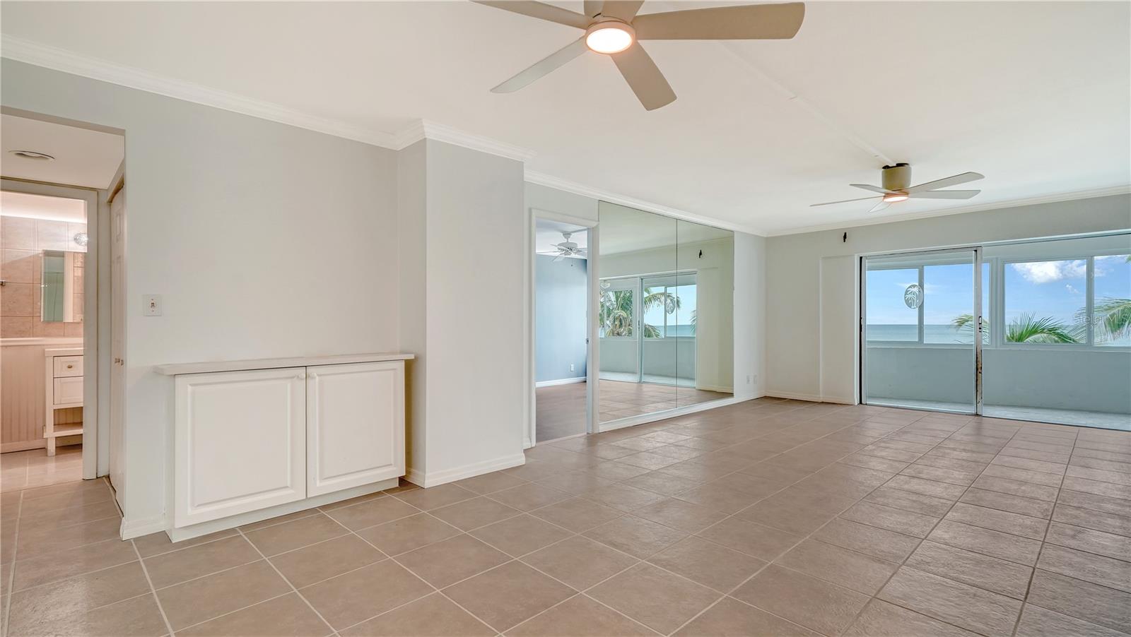 KEY TOWER SOUTH - Residential