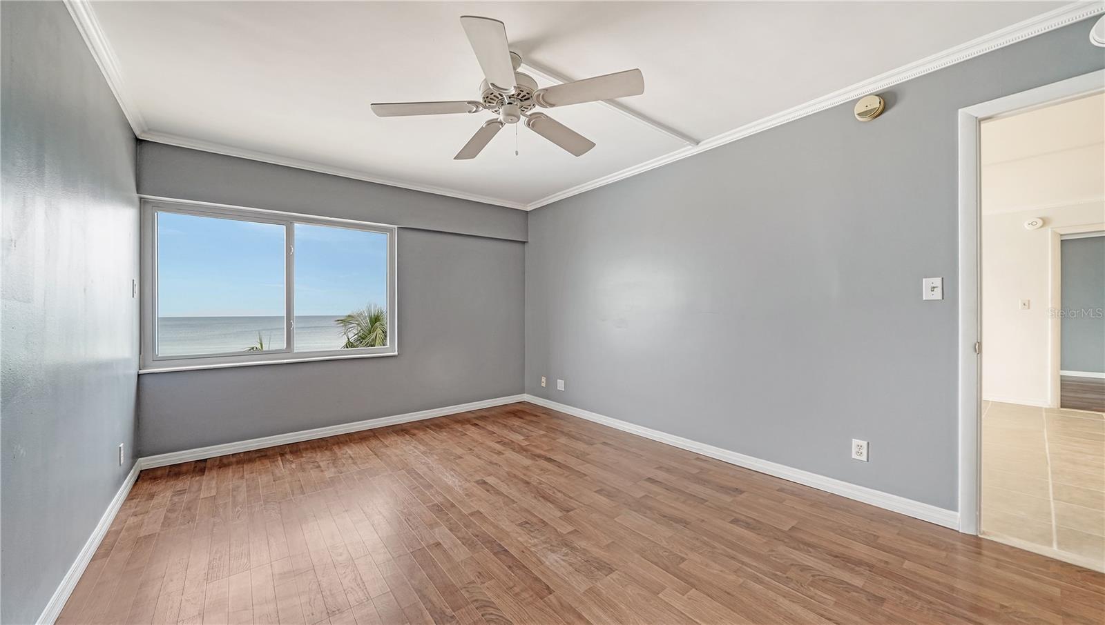 KEY TOWER SOUTH - Residential