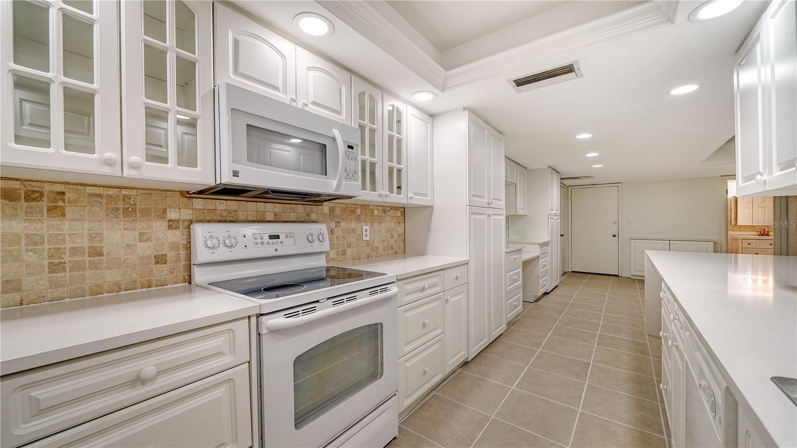 KEY TOWER SOUTH - Residential