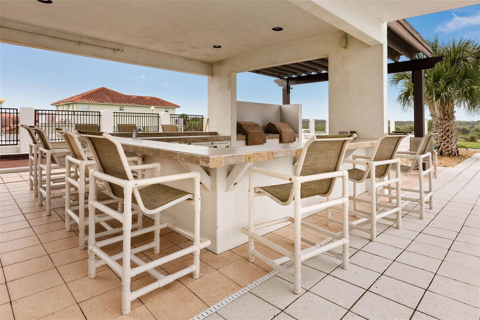 ALIKI GOLD COAST CONDO 01 - Residential