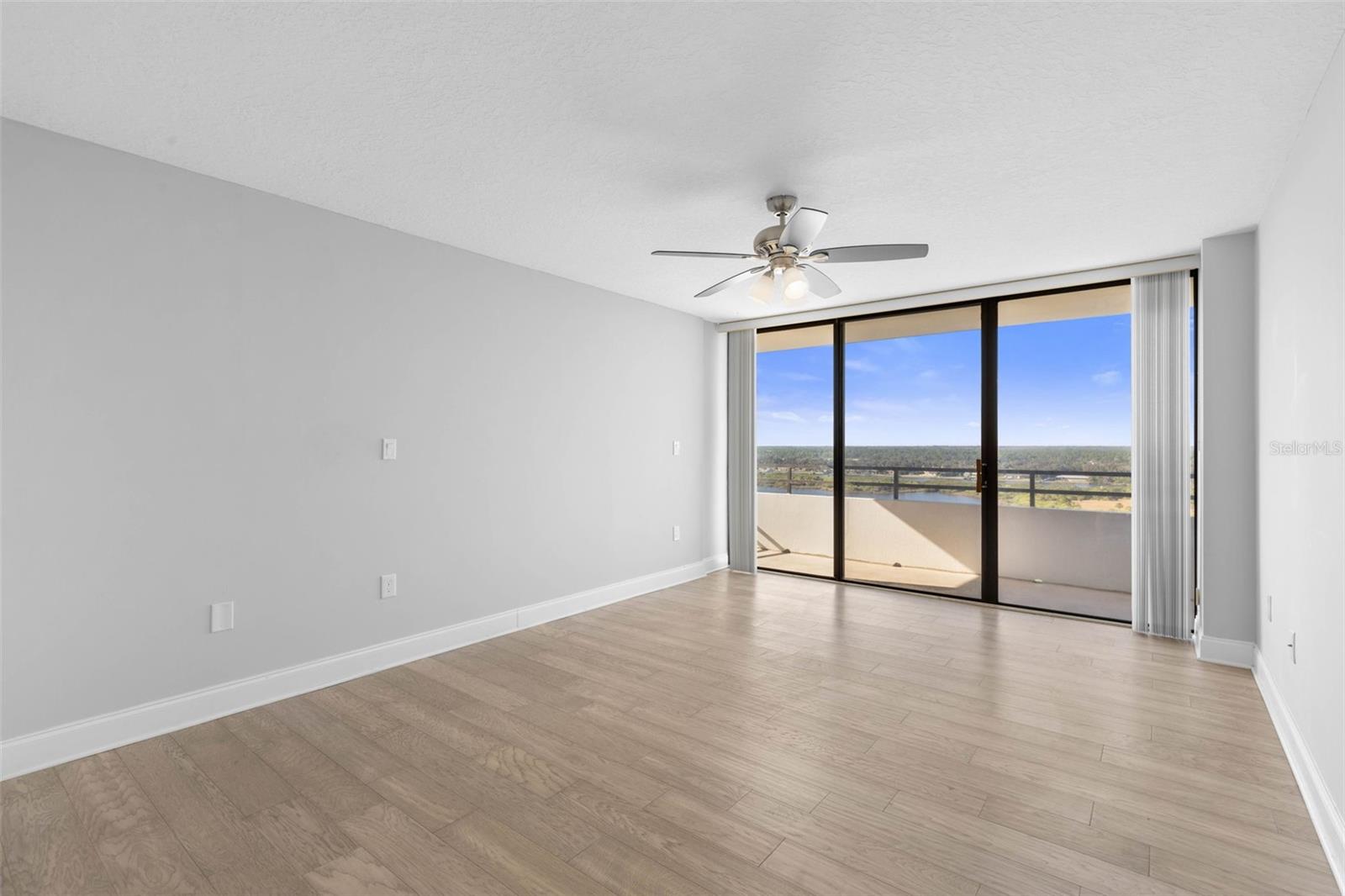 ALIKI GOLD COAST CONDO 01 - Residential