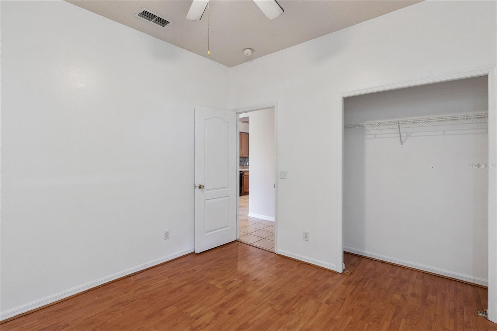 ADMIRAL POINTE - Residential