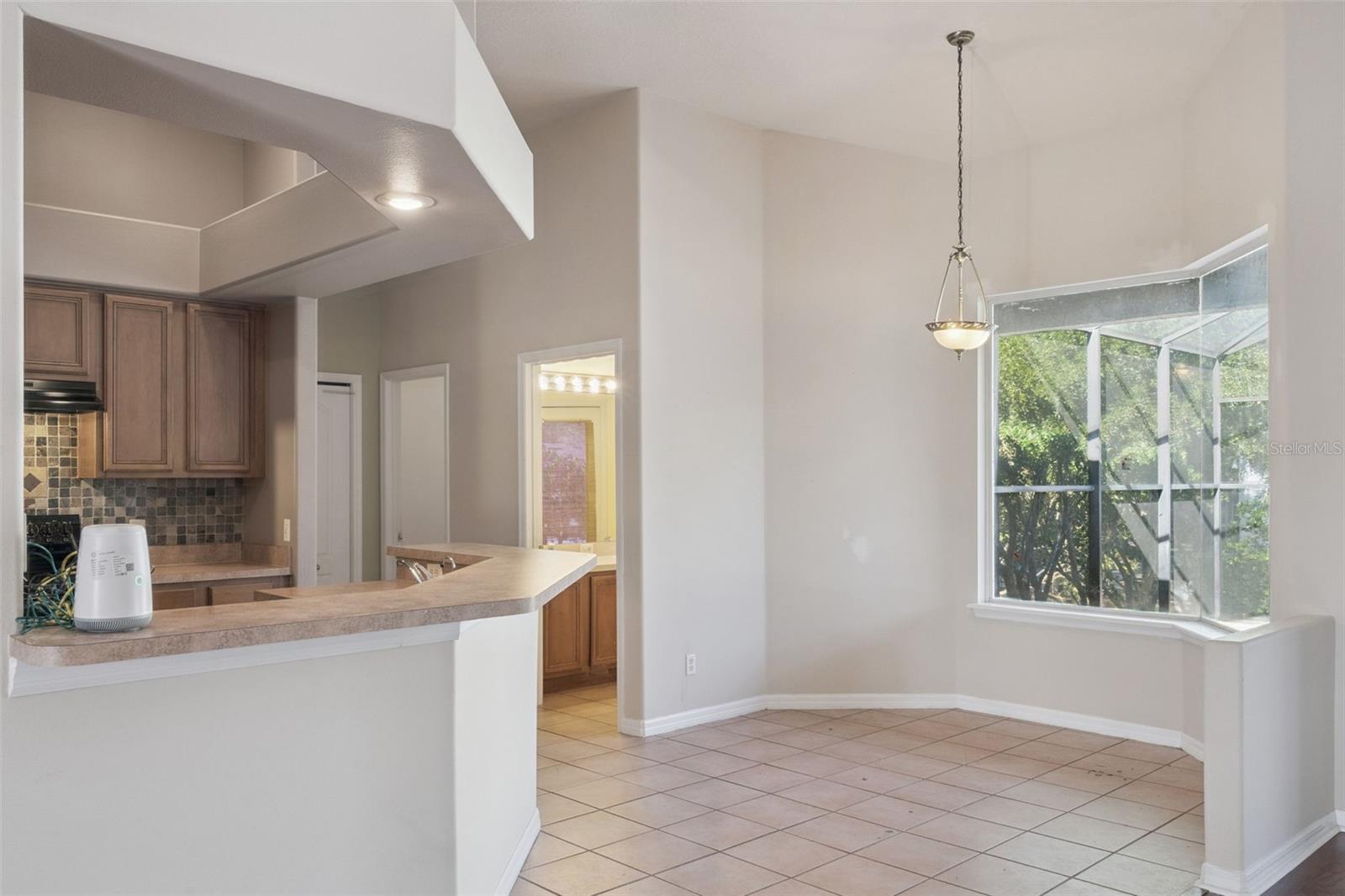 ADMIRAL POINTE - Residential