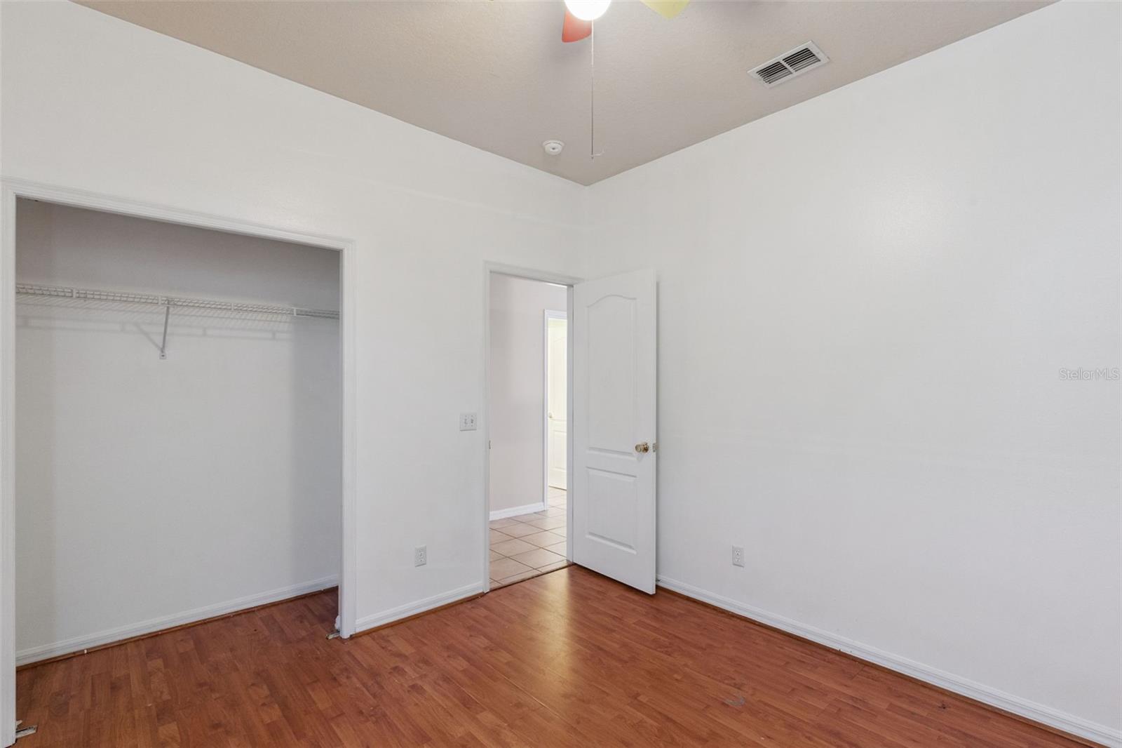 ADMIRAL POINTE - Residential