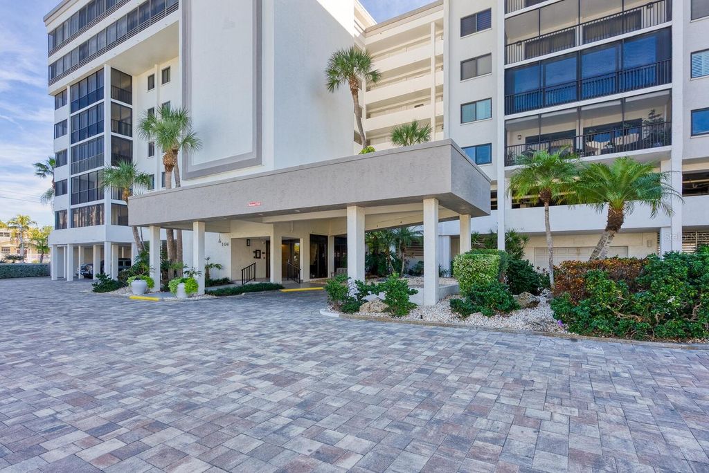 Photo of 1104 Benjamin Franklin Drive #515, Sarasota, FL 34236 (MLS # A4673918)