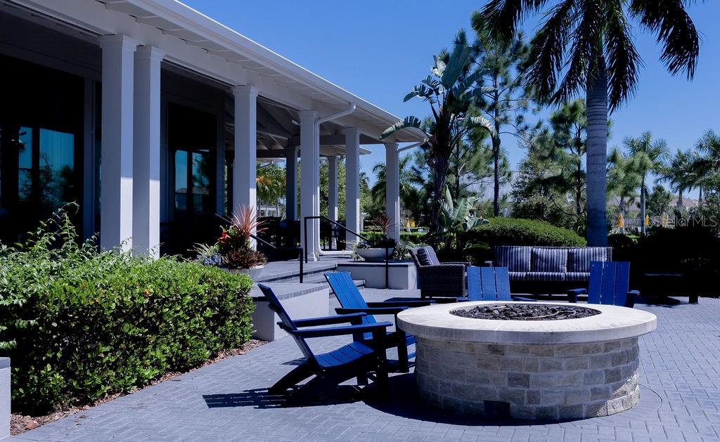 LAKEHOUSE COVE/WATERSIDE - Residential