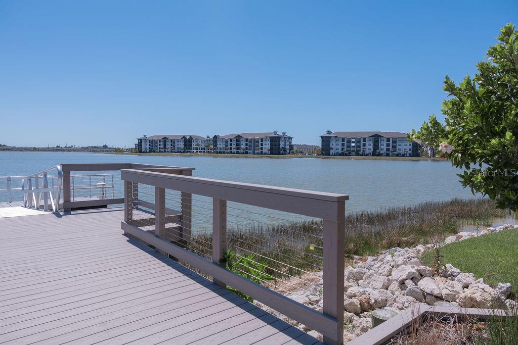 LAKEHOUSE COVE/WATERSIDE - Residential