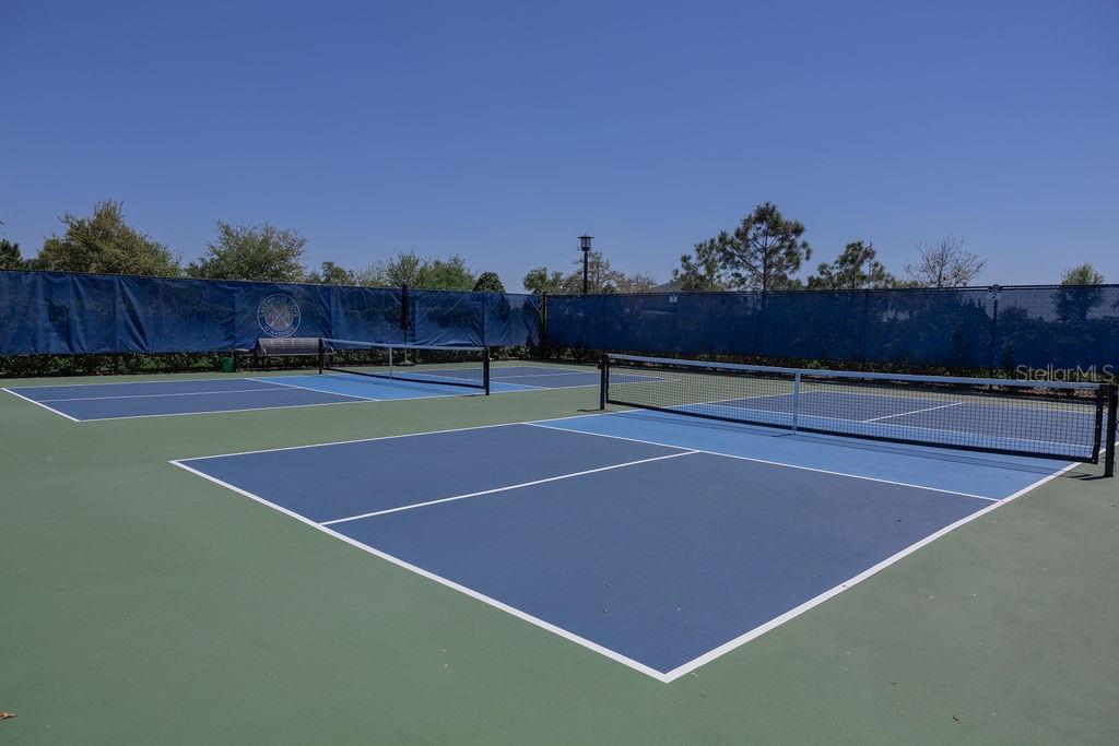 LAKEHOUSE COVE/WATERSIDE - Residential