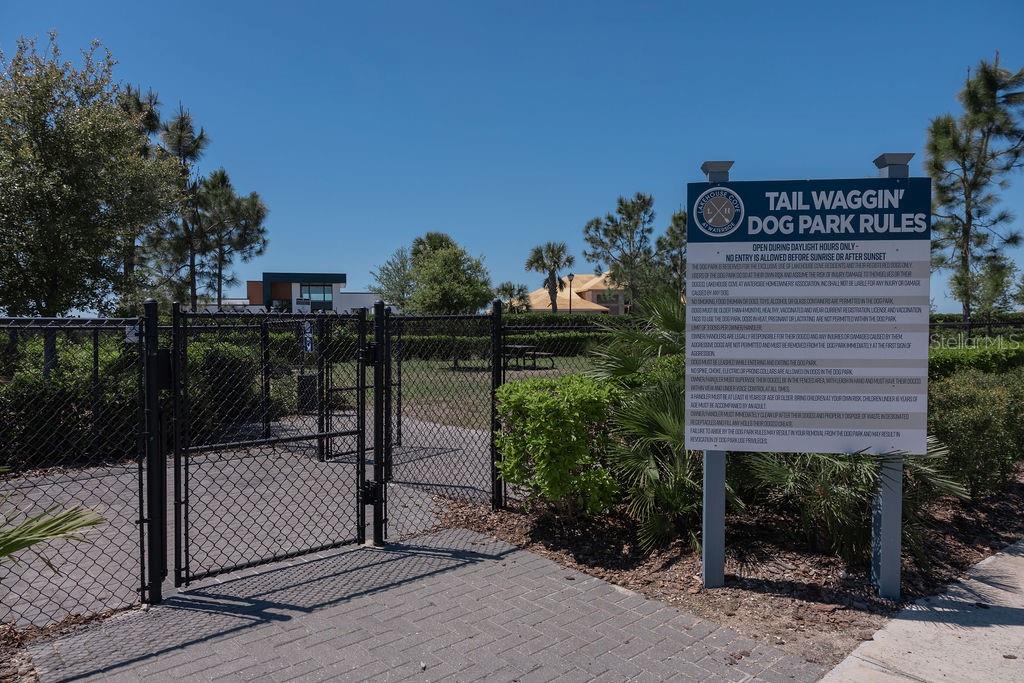 LAKEHOUSE COVE/WATERSIDE - Residential