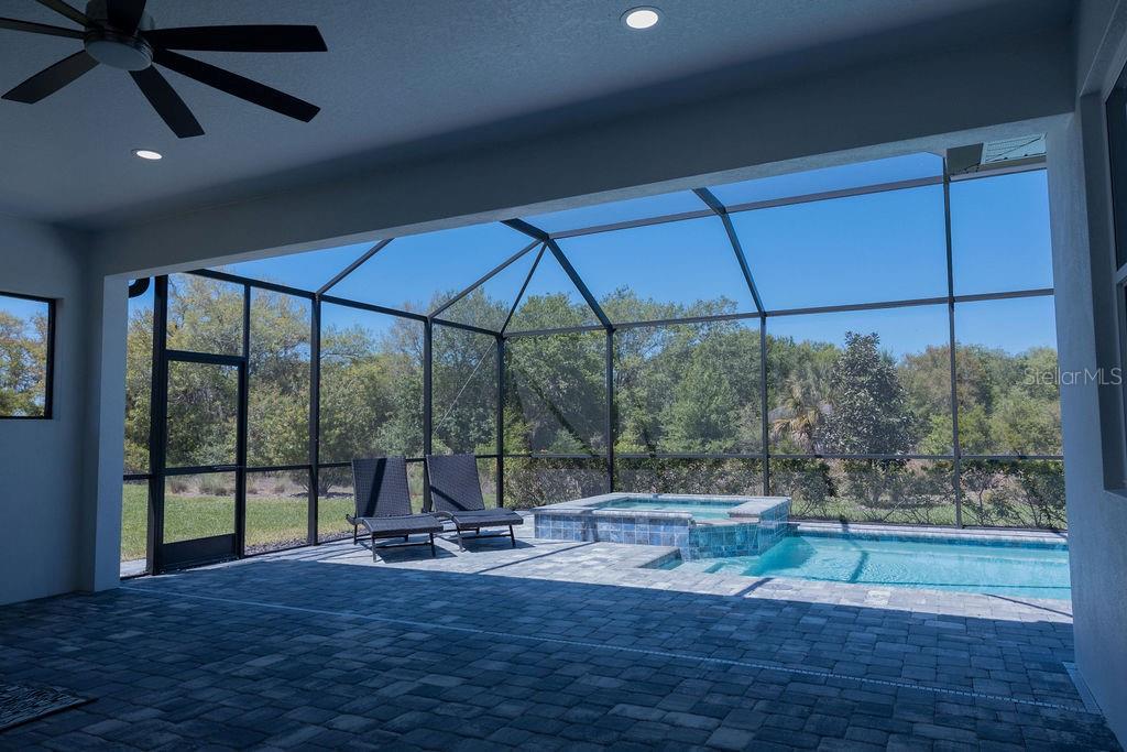 LAKEHOUSE COVE/WATERSIDE - Residential