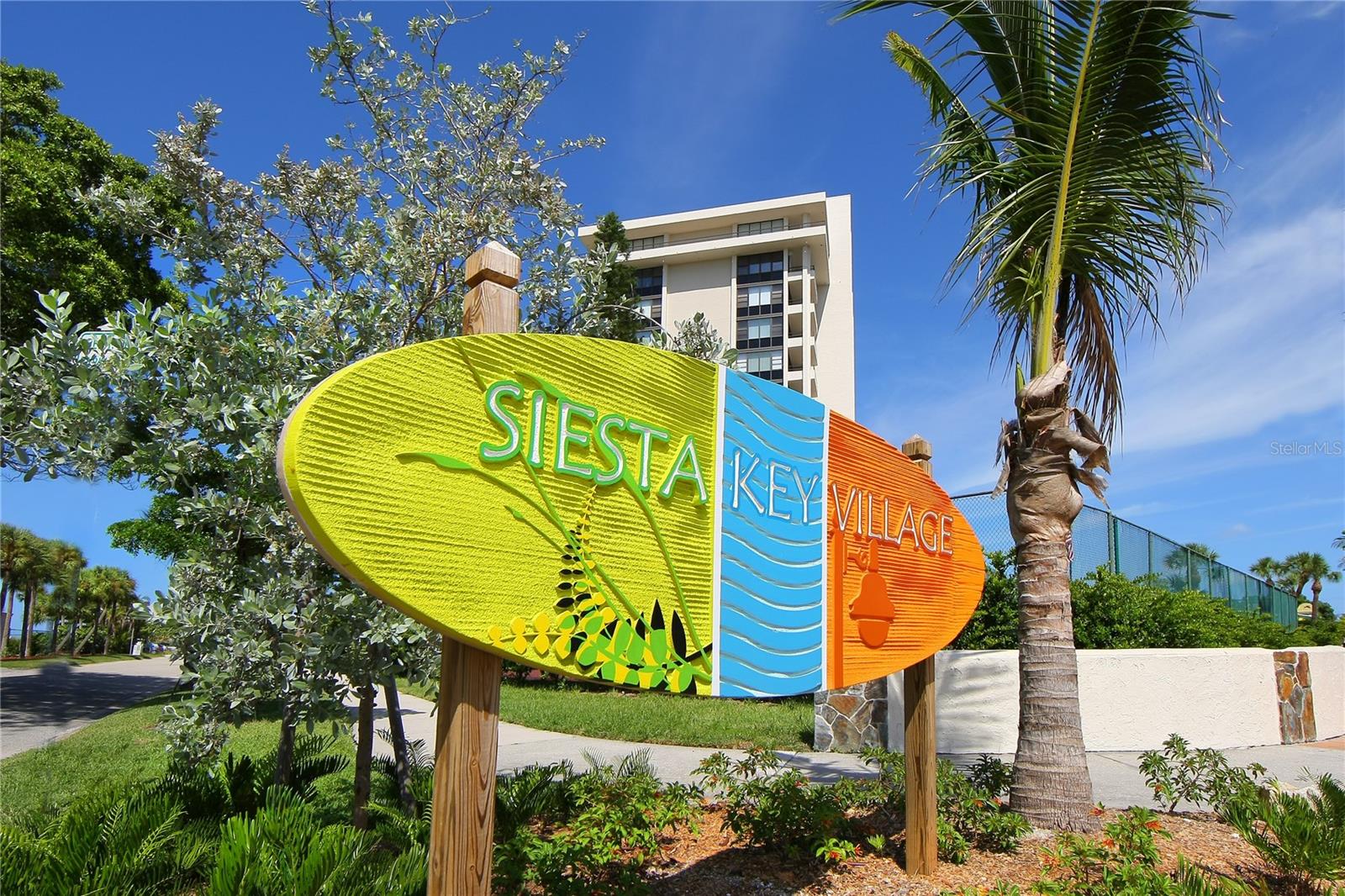 SANDERLING CLUB/SIESTA PROPERTIES INC - Land