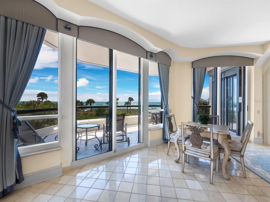 WATER CLUB I/LONGBOAT KEY - Residential