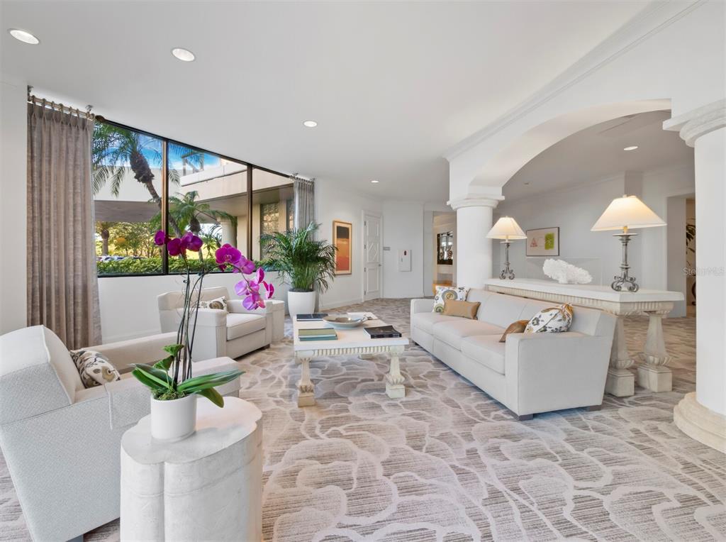 WATER CLUB I/LONGBOAT KEY - Residential