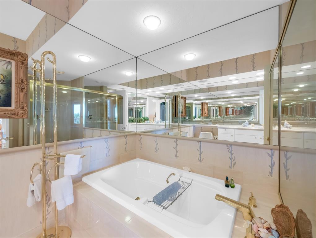 WATER CLUB I/LONGBOAT KEY - Residential