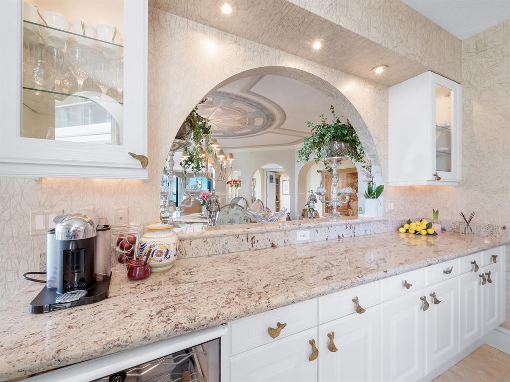 WATER CLUB I/LONGBOAT KEY - Residential