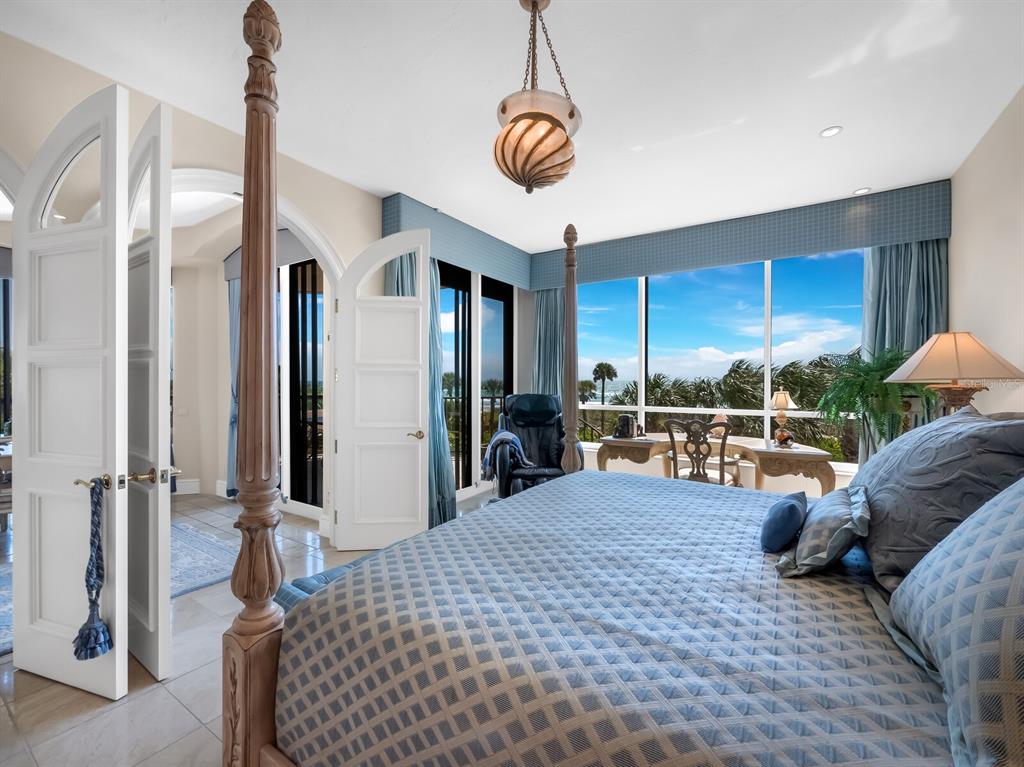 WATER CLUB I/LONGBOAT KEY - Residential