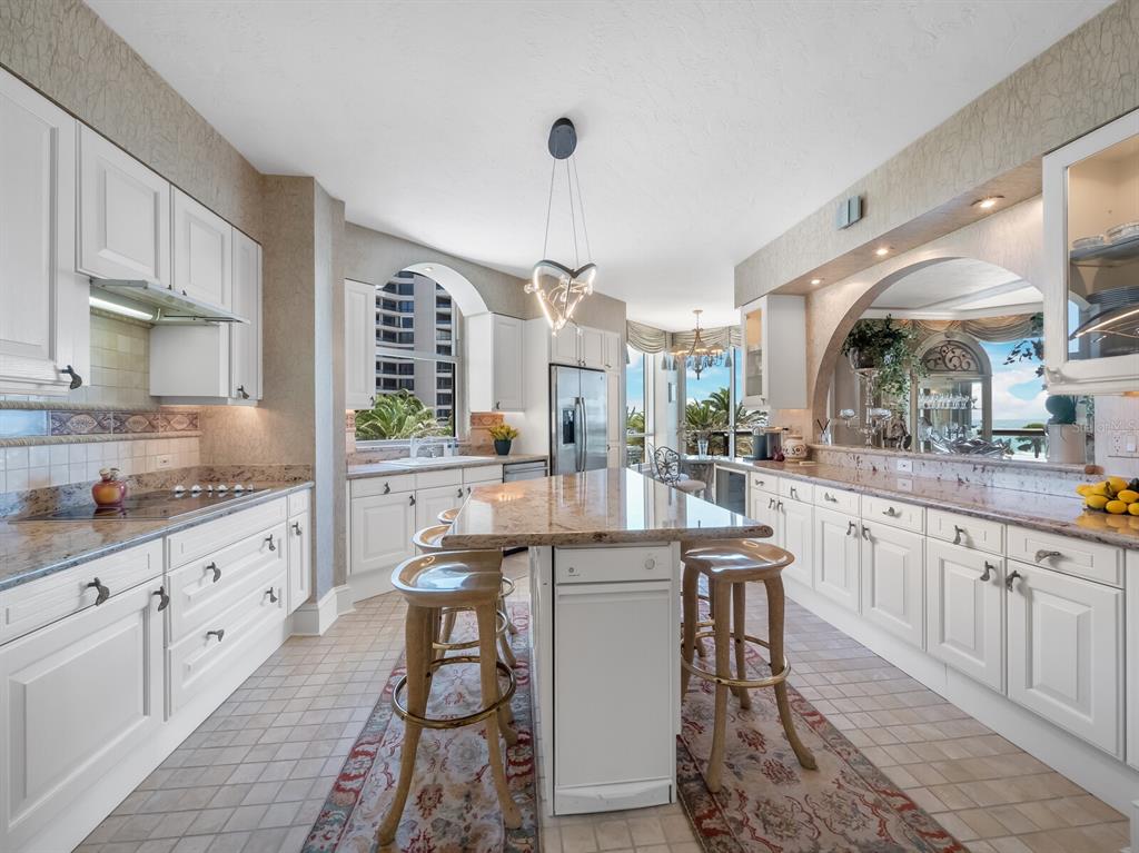 WATER CLUB I/LONGBOAT KEY - Residential