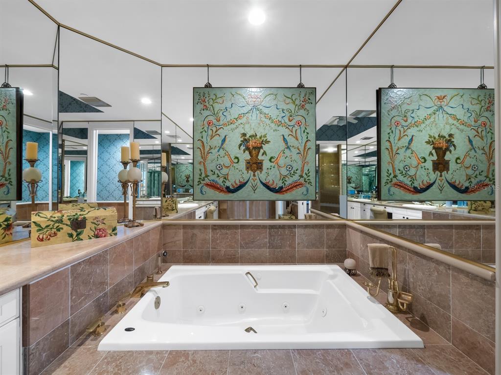 WATER CLUB I/LONGBOAT KEY - Residential