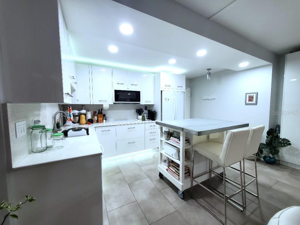 HORIZON HOUSE CO-OP - Residential