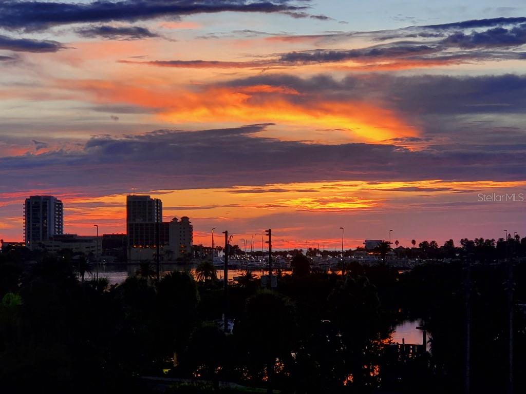 HORIZON HOUSE CO-OP - Residential