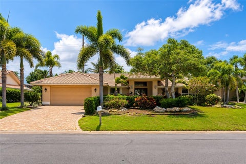 Photo of 1495 Landview Lane, Osprey, FL 34229 (MLS # A4697993)