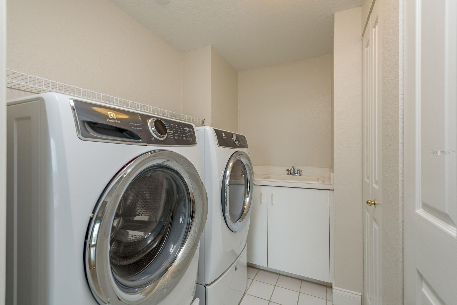 GRANDE ON SAND KEY CONDO - Residential