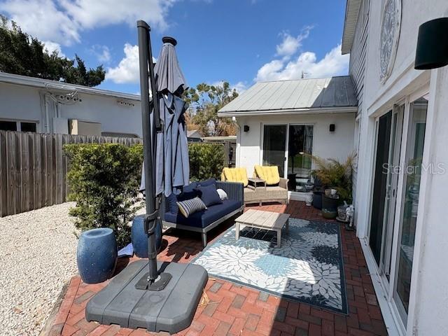 KAROLINA ON KILLARNEY - Residential Lease