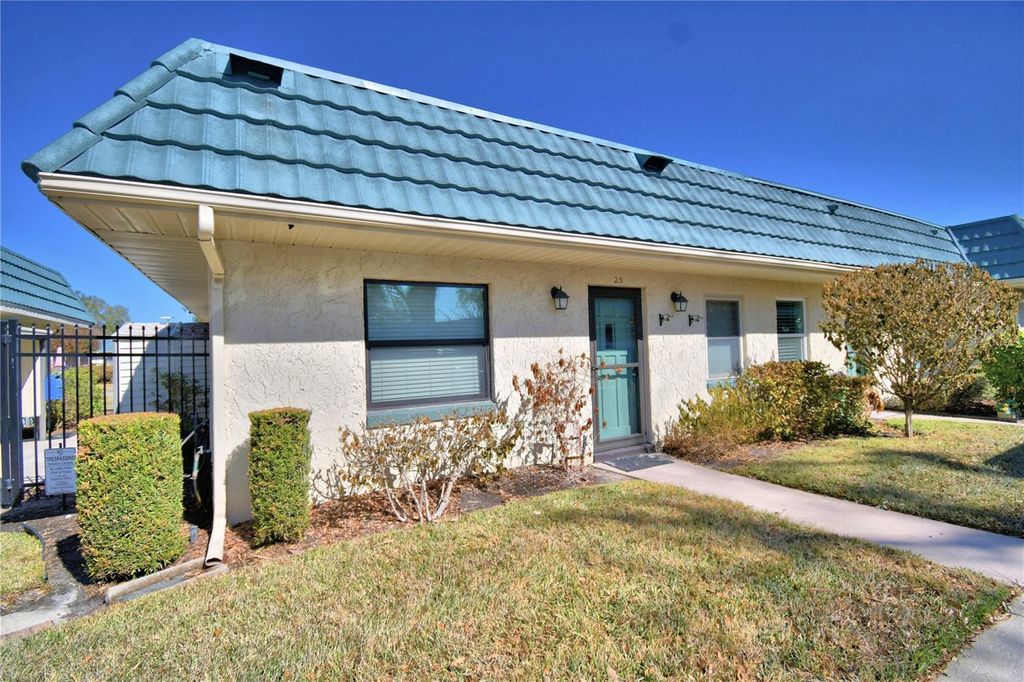 Photo of 345 24th Street NW #25, Winter Haven, FL 33880 (MLS # P4937740)