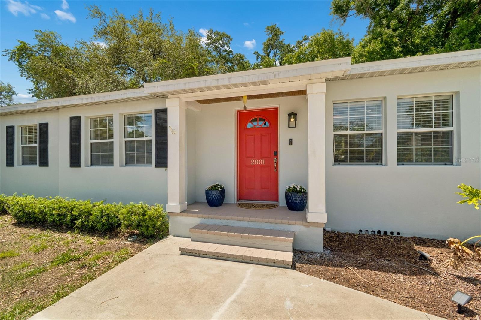 2801 S MANHATTAN AVENUE