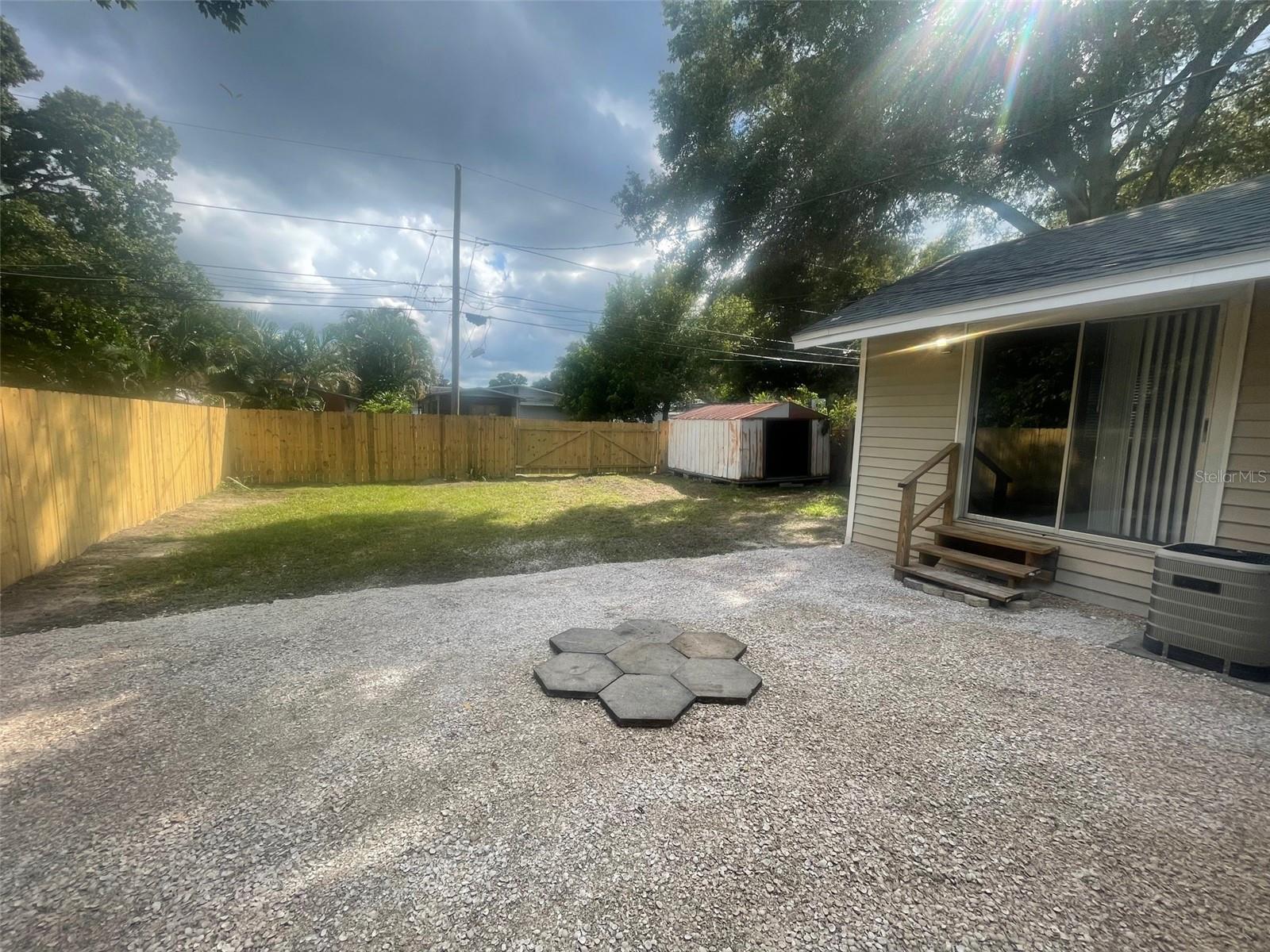 CALEDONIA SUB - Residential Lease