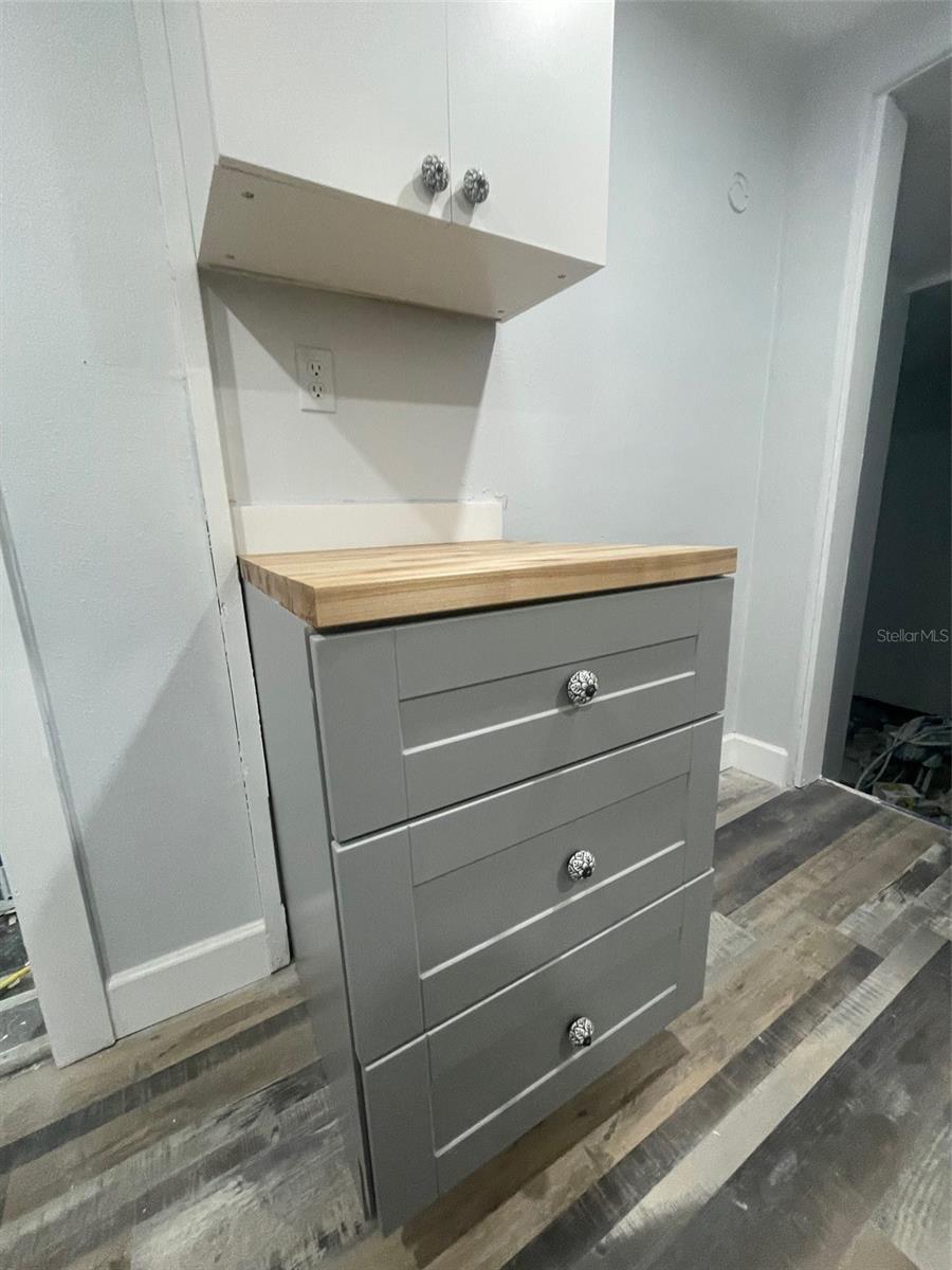 CALEDONIA SUB - Residential Lease