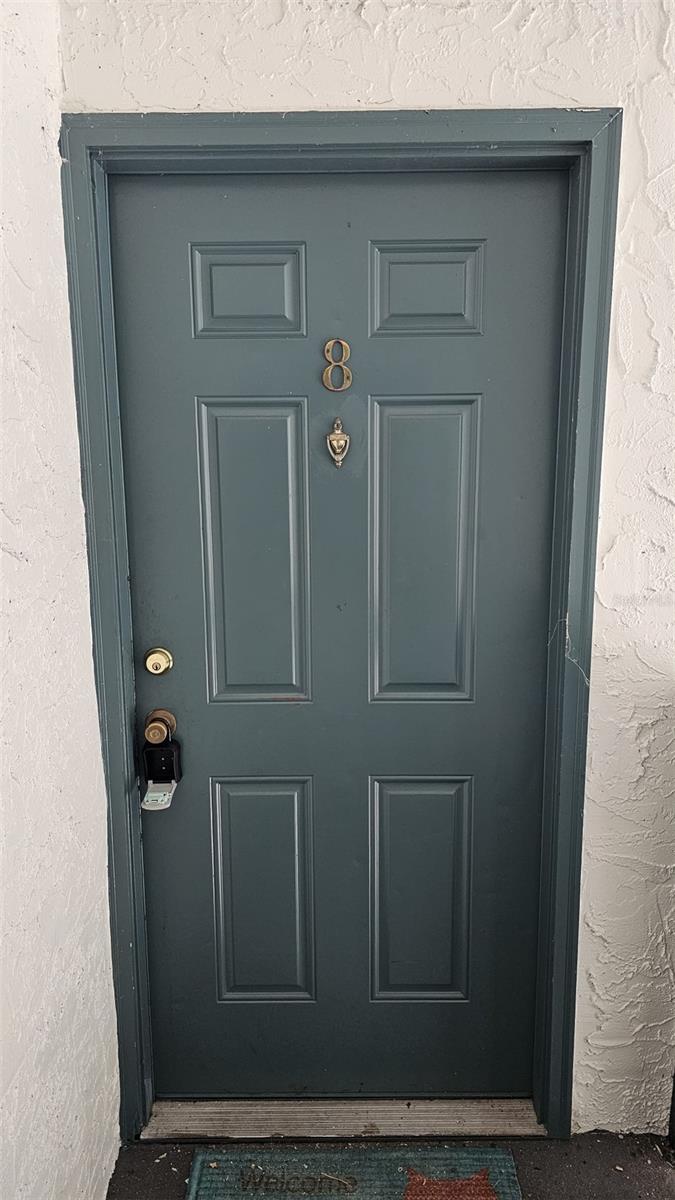 4407 S SEMORAN BOULEVARD 8