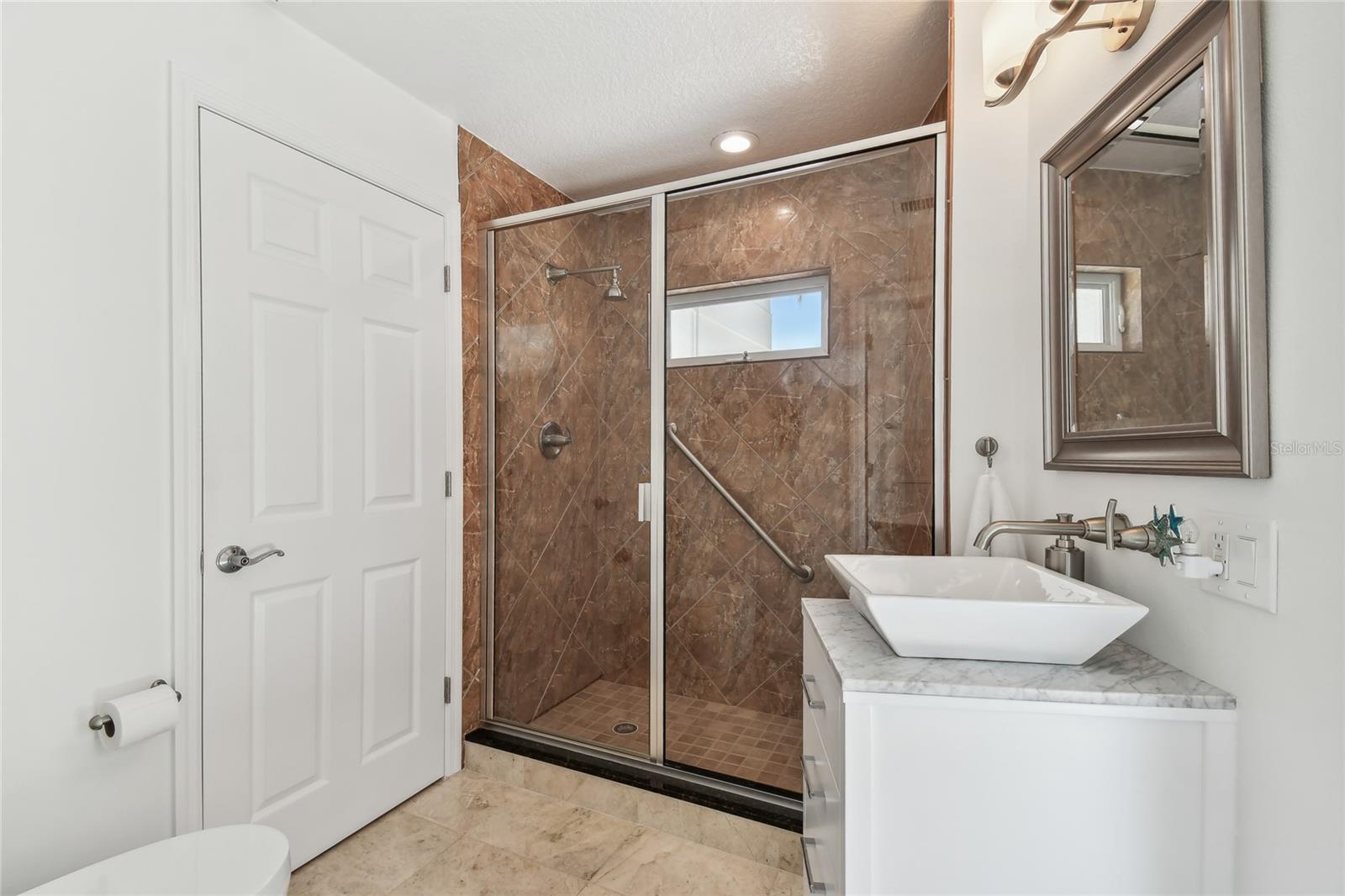 BELLEVUE ESTATES ISLAND 3RD ADD - Residential