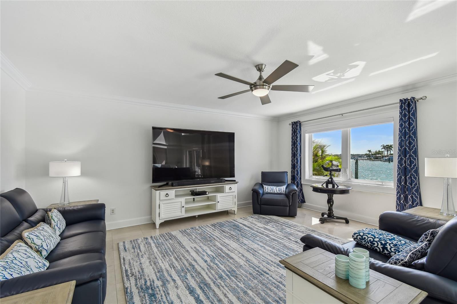 BELLEVUE ESTATES ISLAND 3RD ADD - Residential