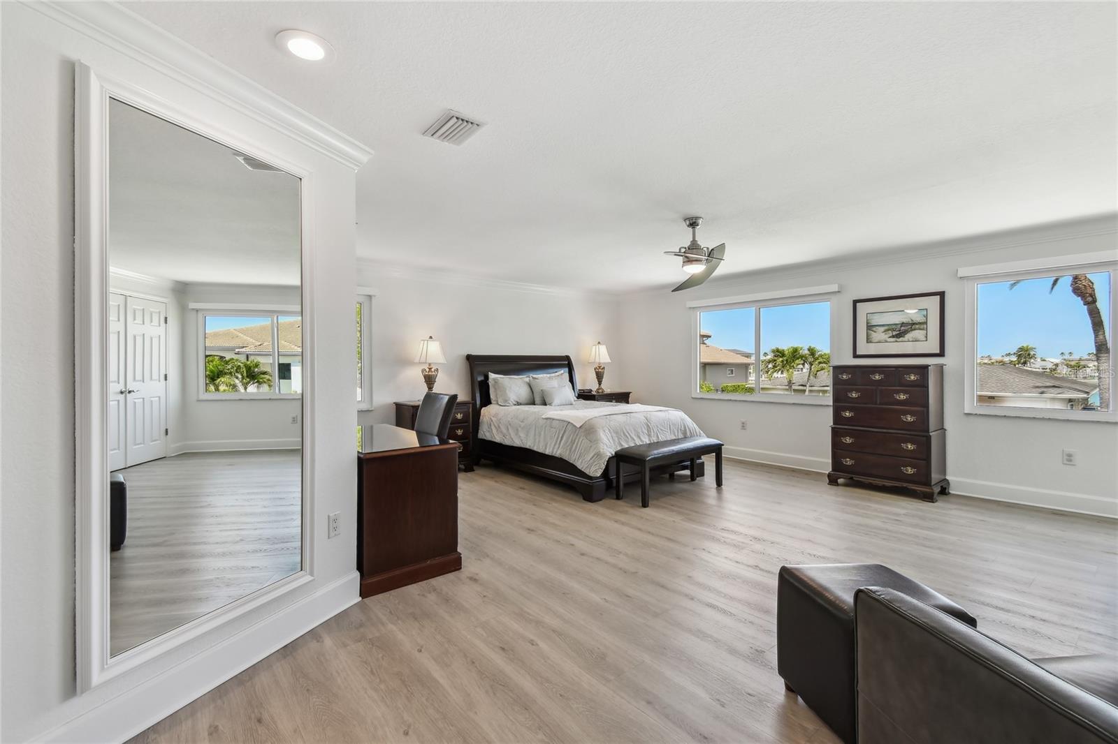 BELLEVUE ESTATES ISLAND 3RD ADD - Residential