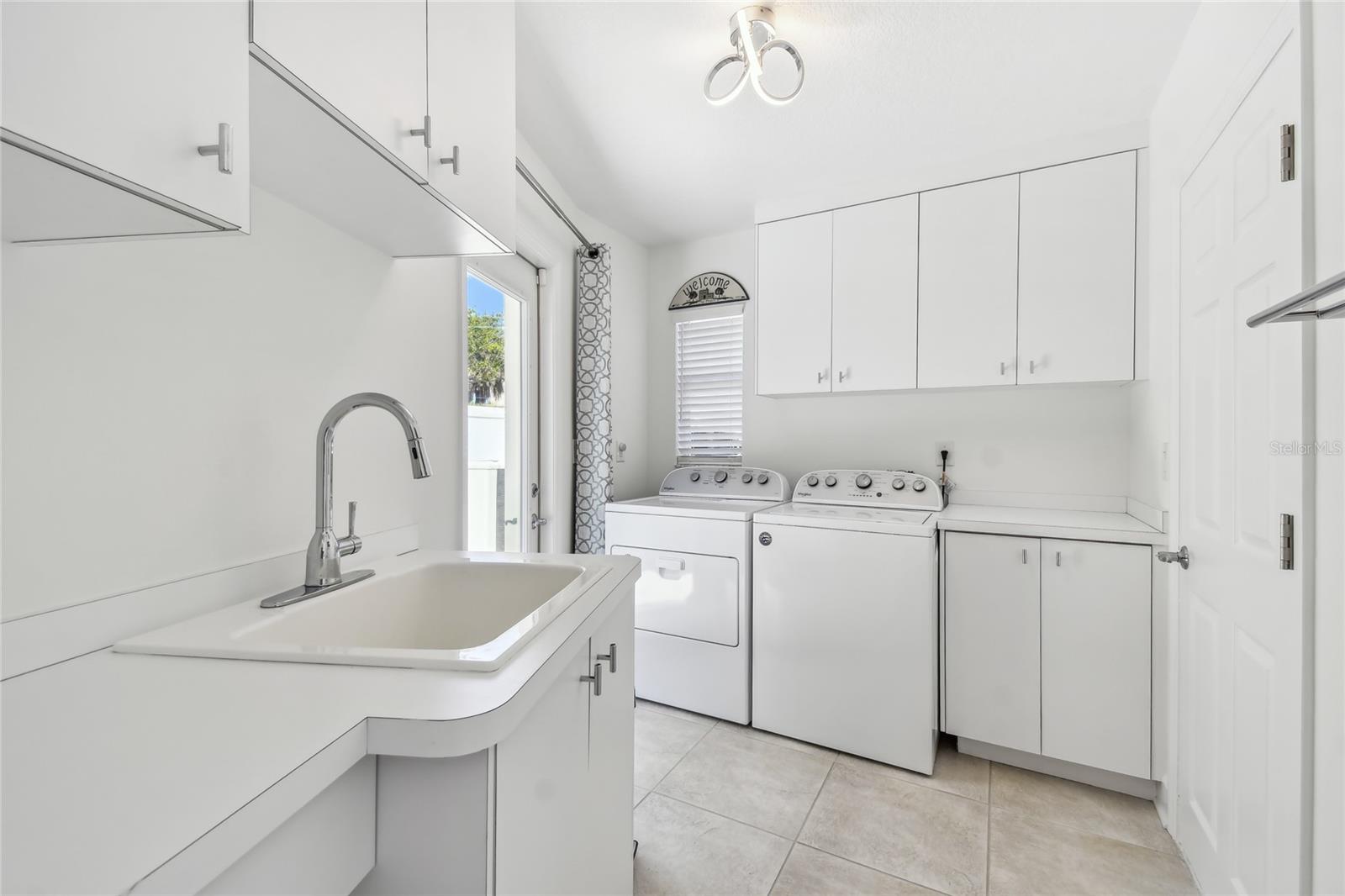 BELLEVUE ESTATES ISLAND 3RD ADD - Residential