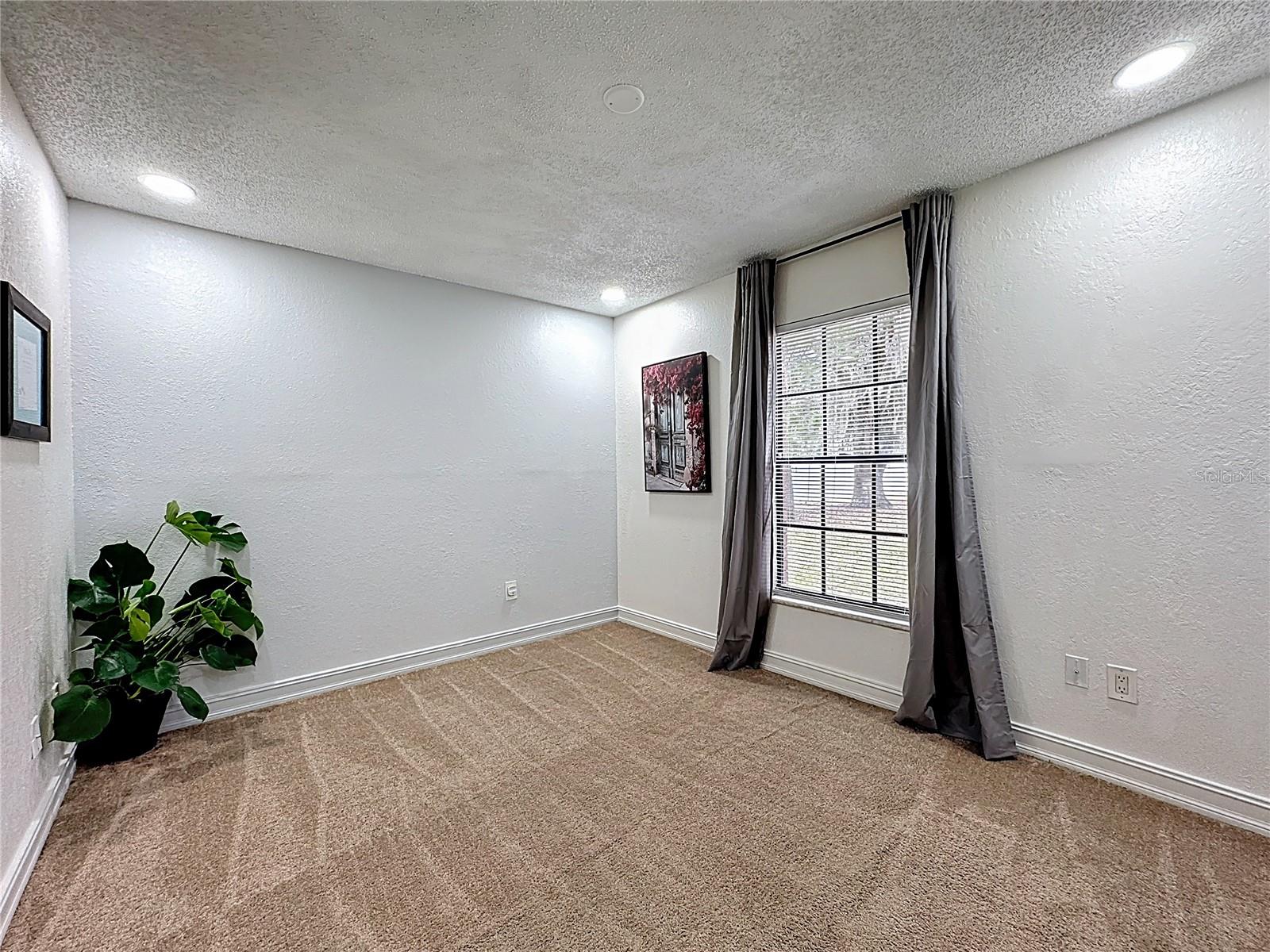 GLENDALE VILLAS A CONDO - Residential Lease