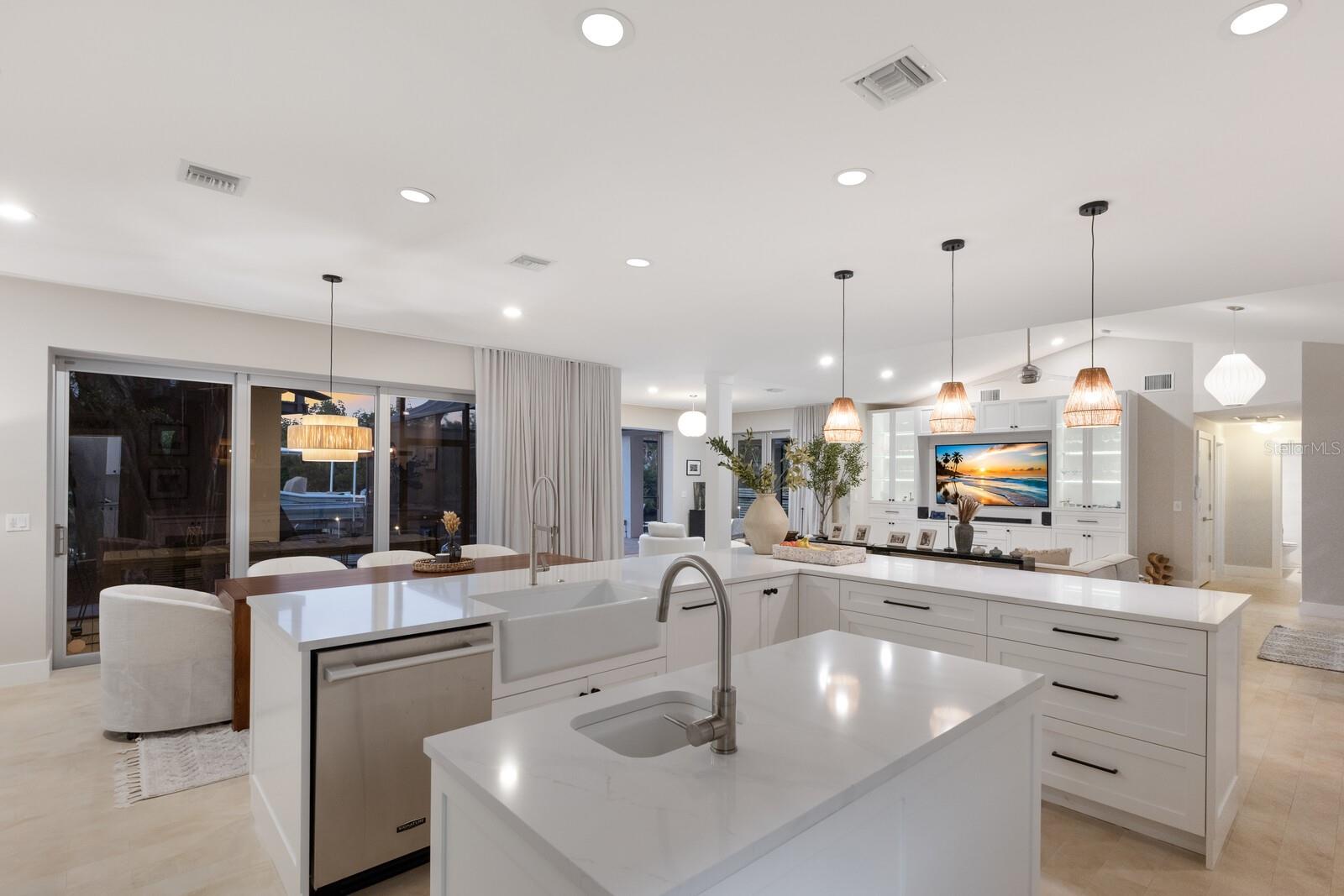 SARASOTA BEACH - Residential