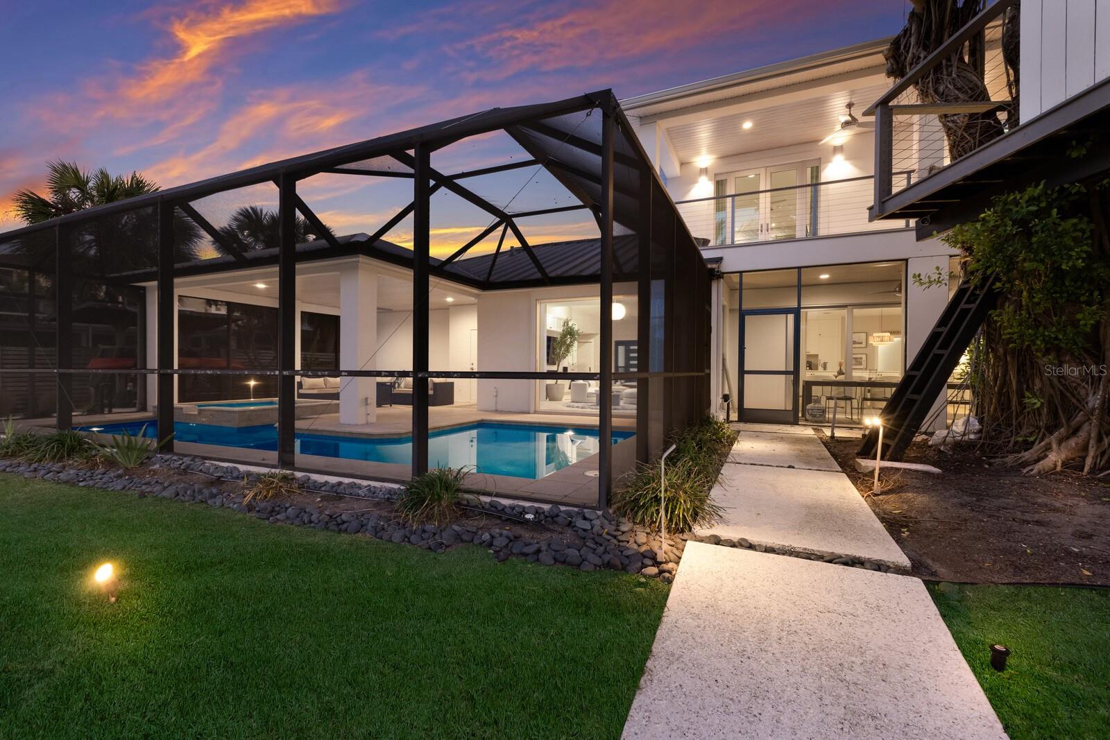 SARASOTA BEACH - Residential