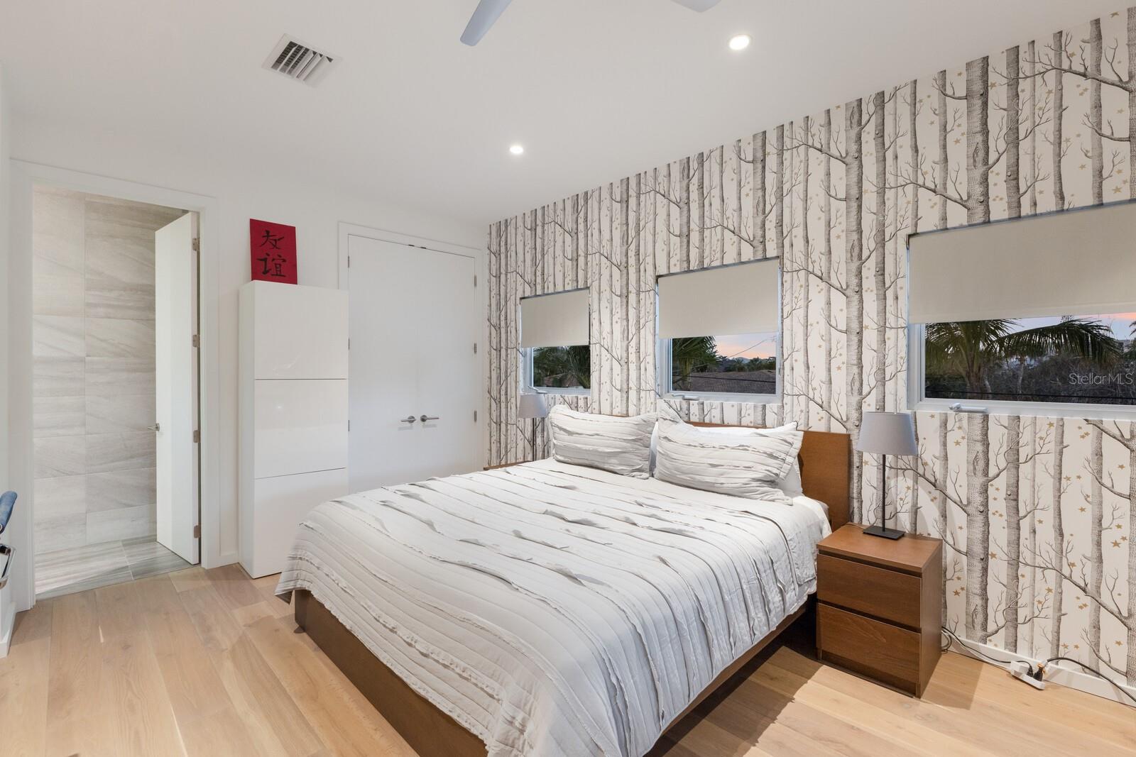 SARASOTA BEACH - Residential