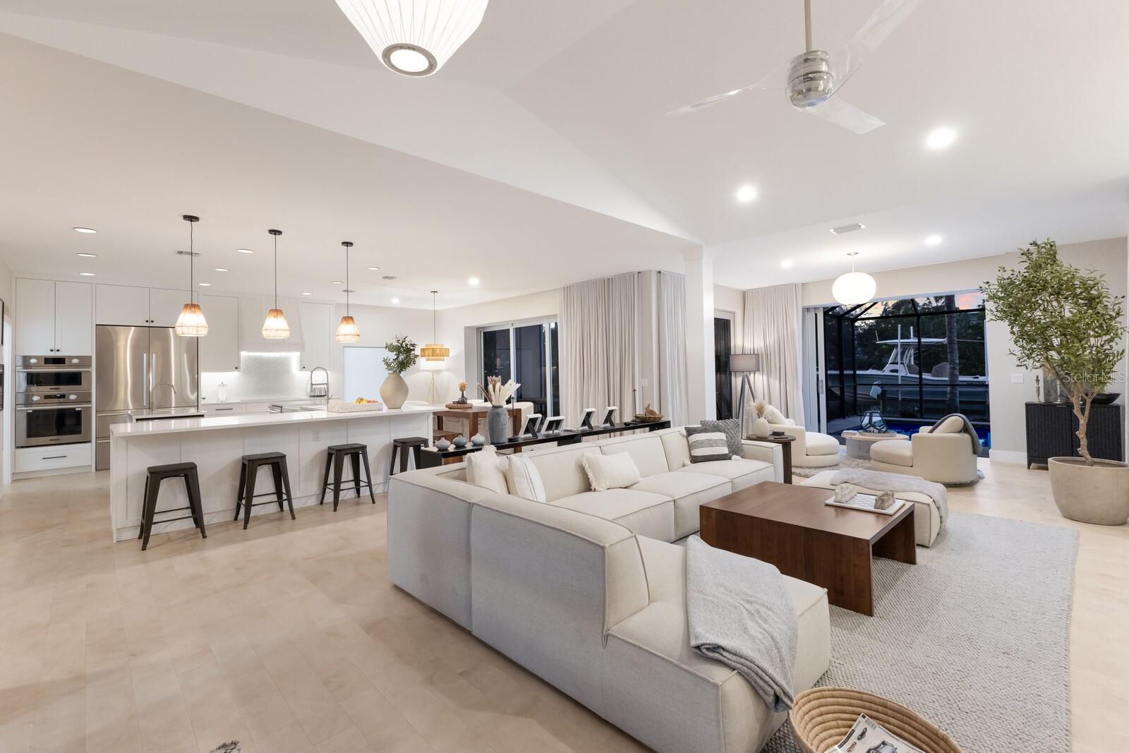 SARASOTA BEACH - Residential