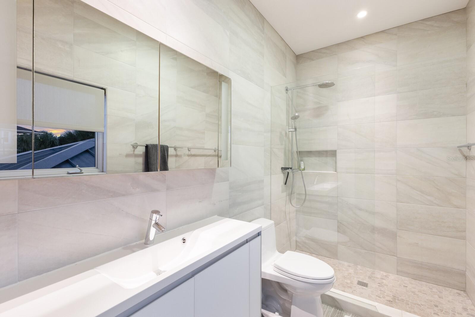 SARASOTA BEACH - Residential