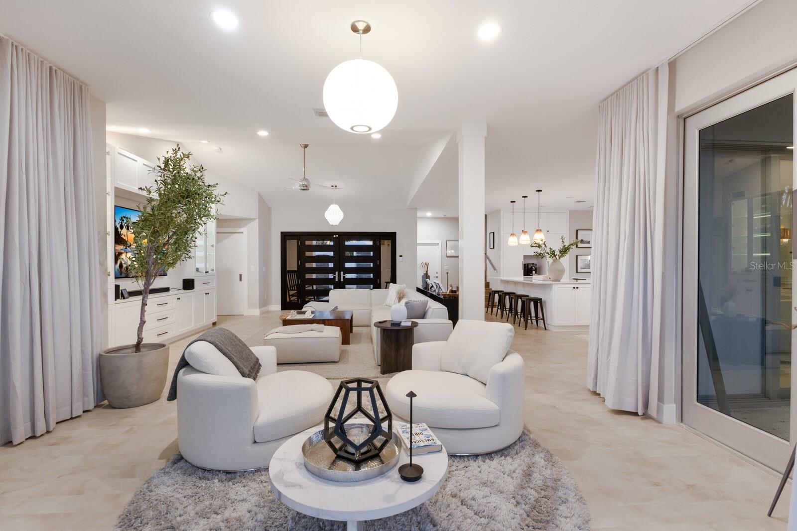 SARASOTA BEACH - Residential