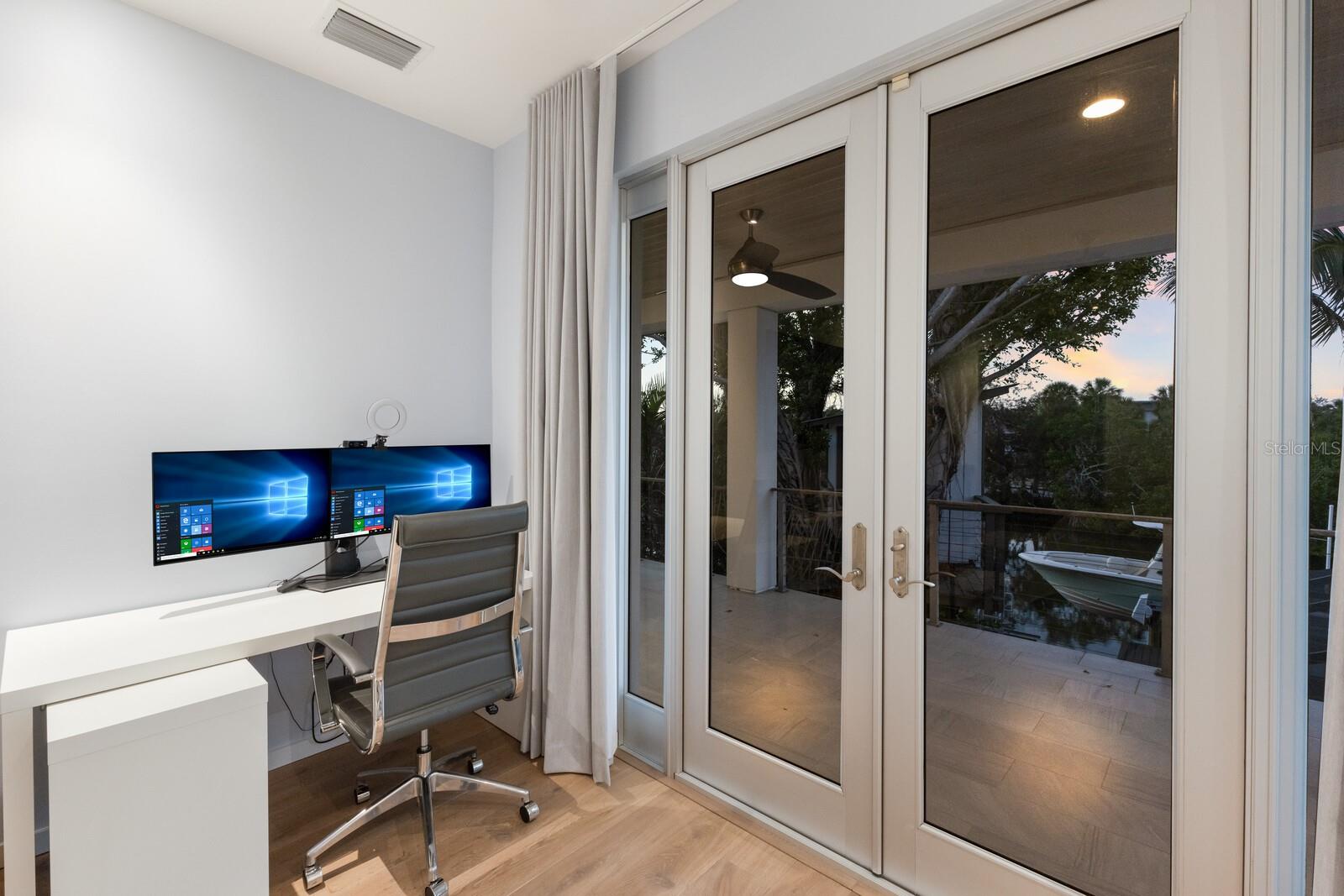 SARASOTA BEACH - Residential