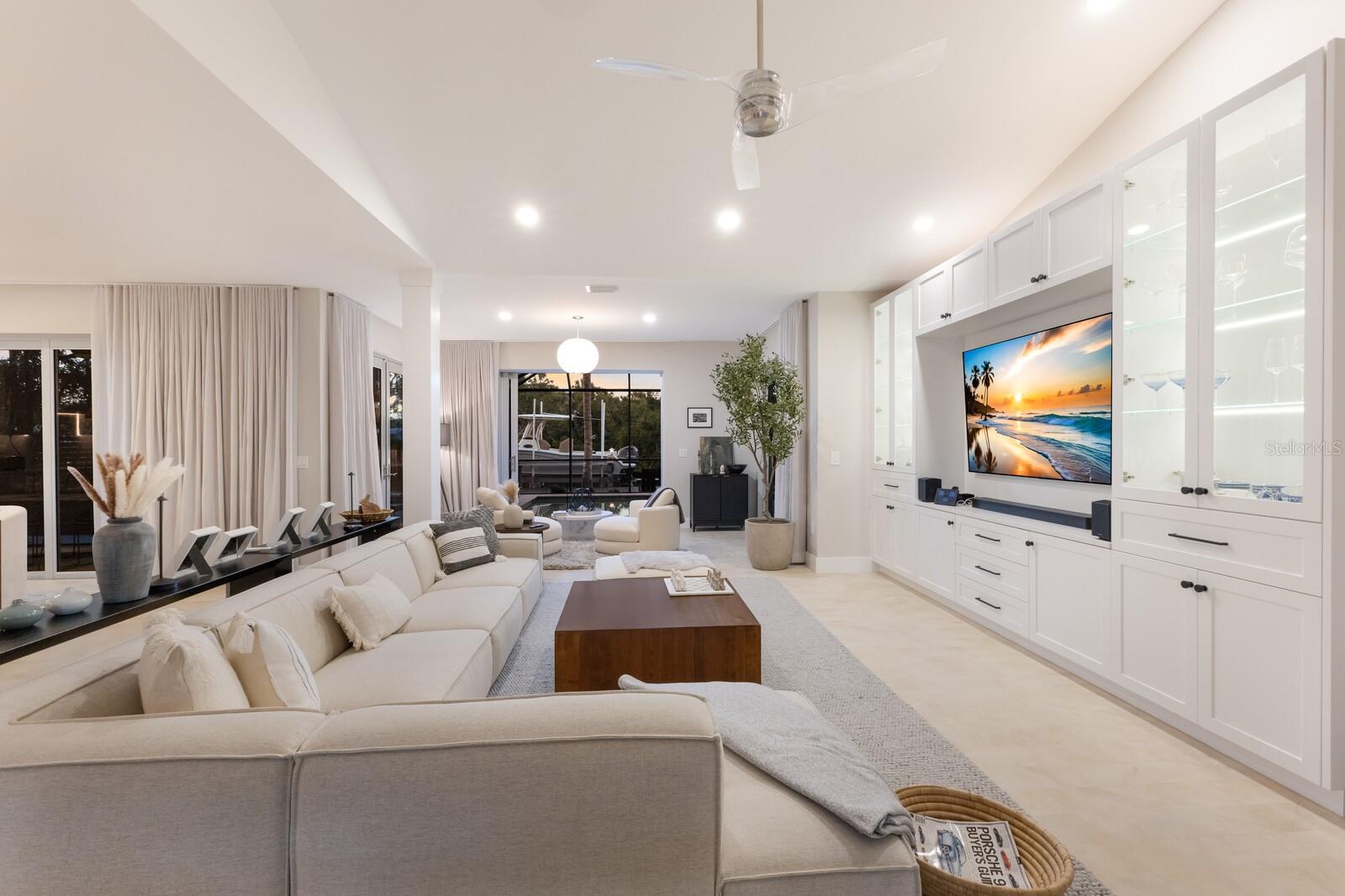 SARASOTA BEACH - Residential