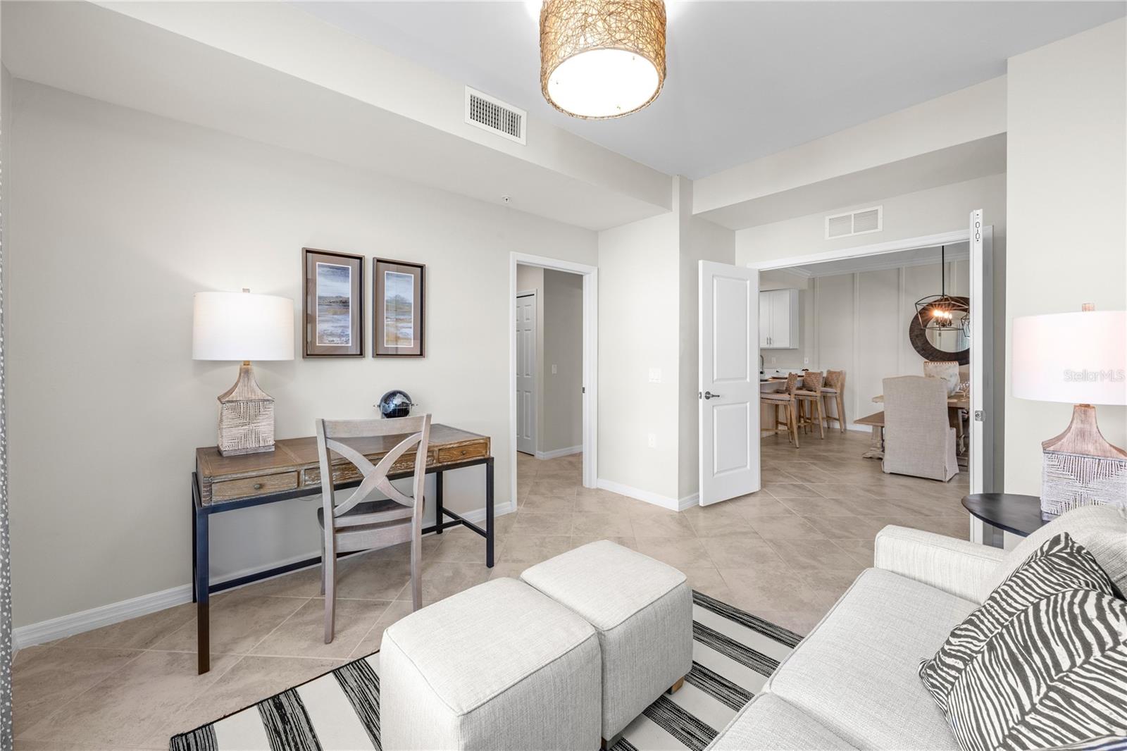 CALUSA COUNTRY CLUB - Residential