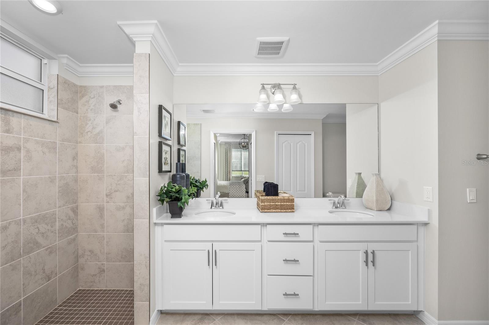 CALUSA COUNTRY CLUB - Residential