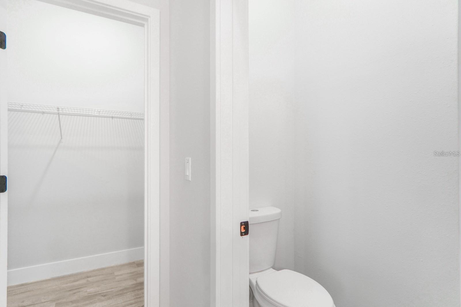 MARION OAKS UN 04 - Residential Lease