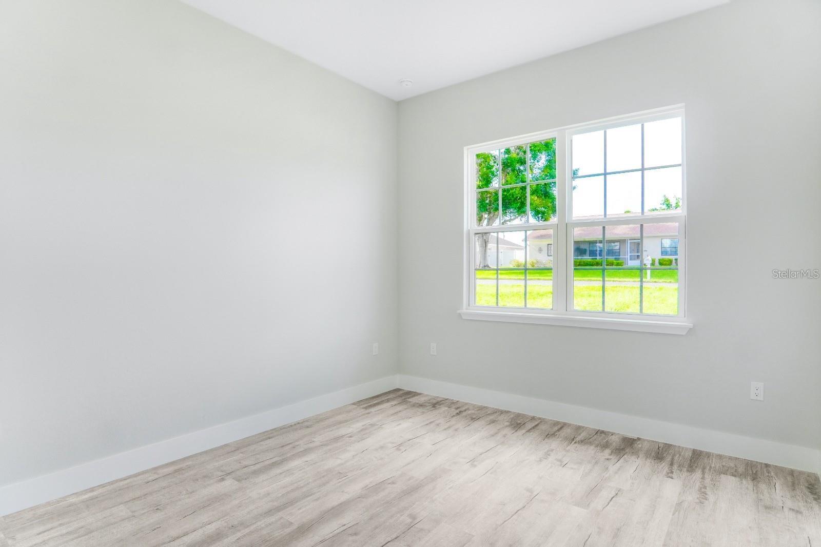 MARION OAKS UN 04 - Residential Lease