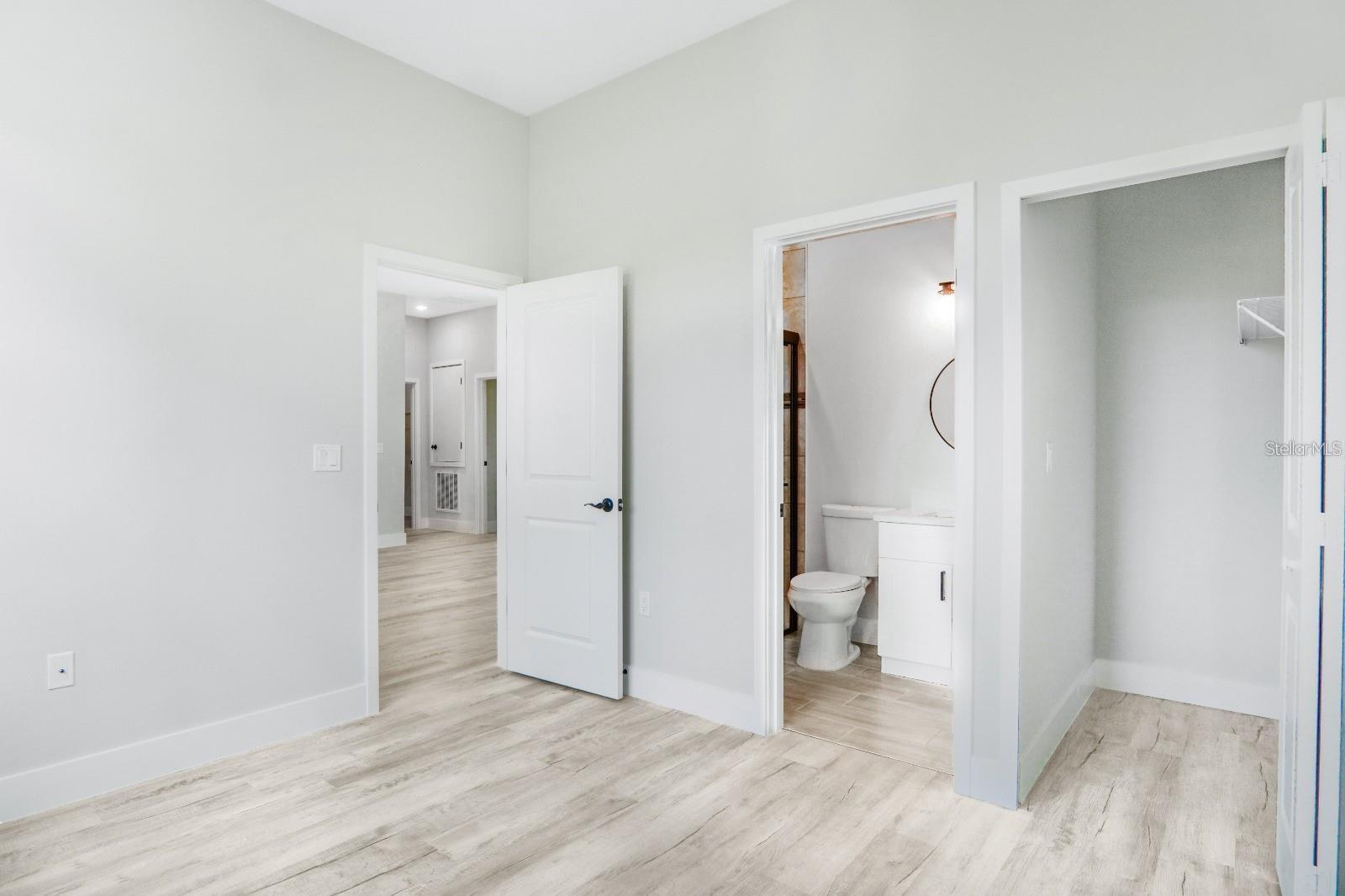 MARION OAKS UN 04 - Residential Lease